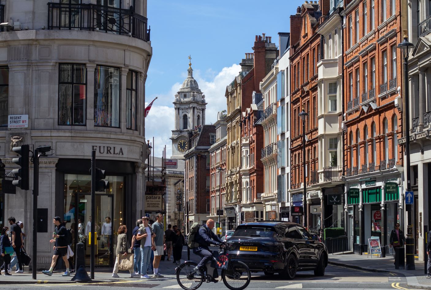 Regent Street, a famous shopping area in Mayfair, London
